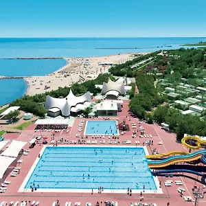 ***** Vakantiepark Isamar Village Italië